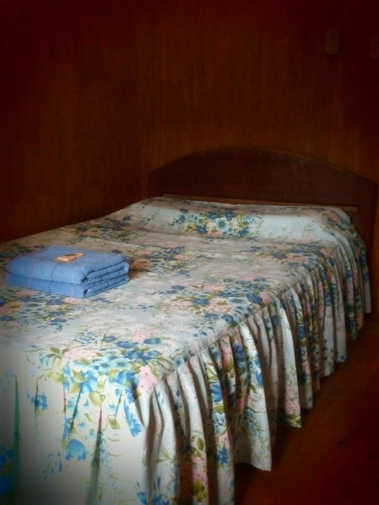 Hilltop Cottages Лобок Екстериор снимка